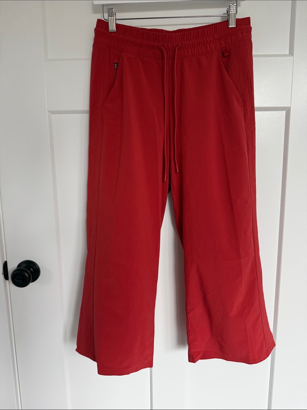 Athleta Red Cropped Trouser-style Pants